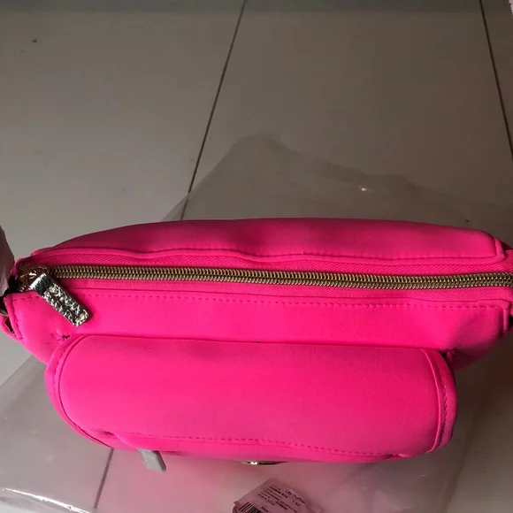 SALE! NWT LILLY PULITZER Giavanna Neoprene Bright Pink Crossbody Bag Great Gift - Picture 7 of 14